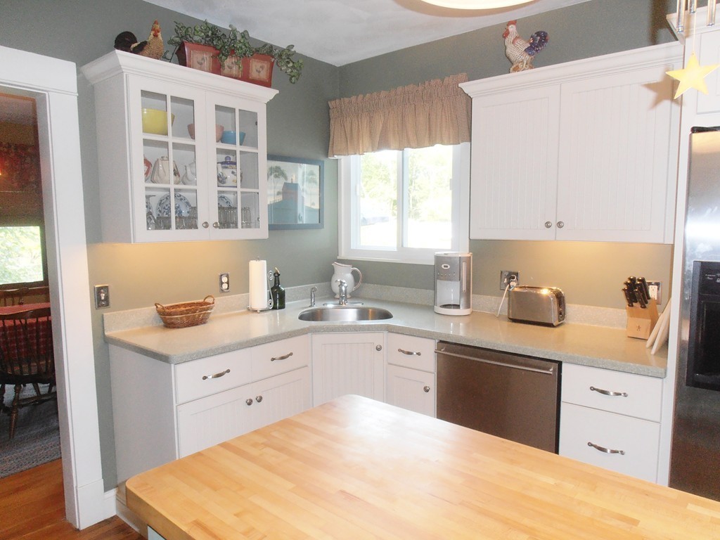 100 Hampden Road East Longmeadow, MA 01028 - Photo 3 of 30 Gallery Image 3