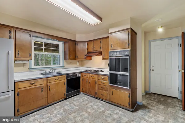 $380,000 | 203 Sweetser Road, Linthicum Heights, MD 21090