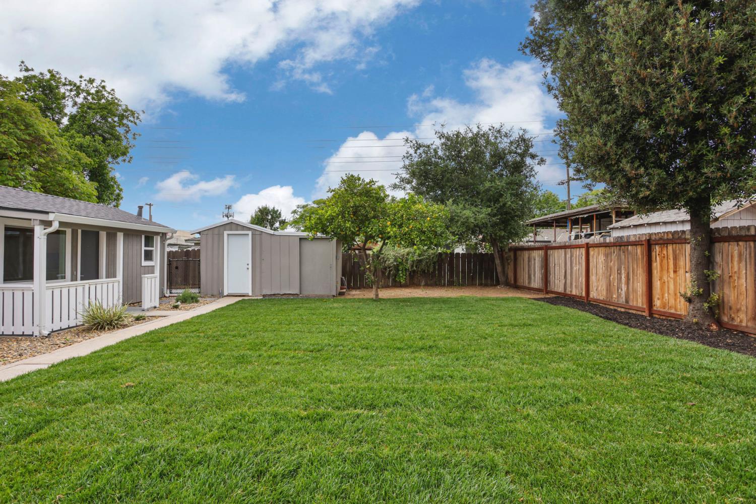 1834 Maria Court Modesto, CA 95354 - Photo 35 of 55 New Sod and sprinkler system