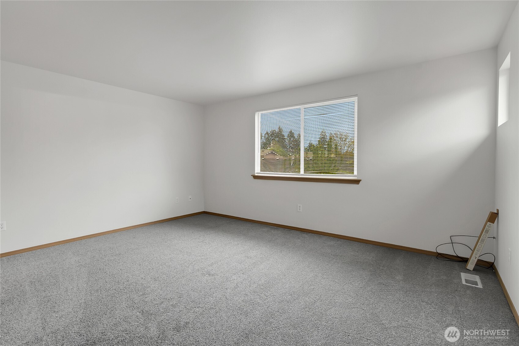 2727 Hidden Springs Loop Southeast Lacey, WA 98503 - Photo 9 of 19