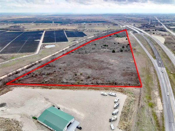 $533,000 | 190 East St Rogers Tx 76569, Rogers, TX 76569