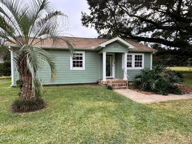 $195,000 | 8501 Pointe Aux Chenes Road, Ocean Springs, MS 39564
