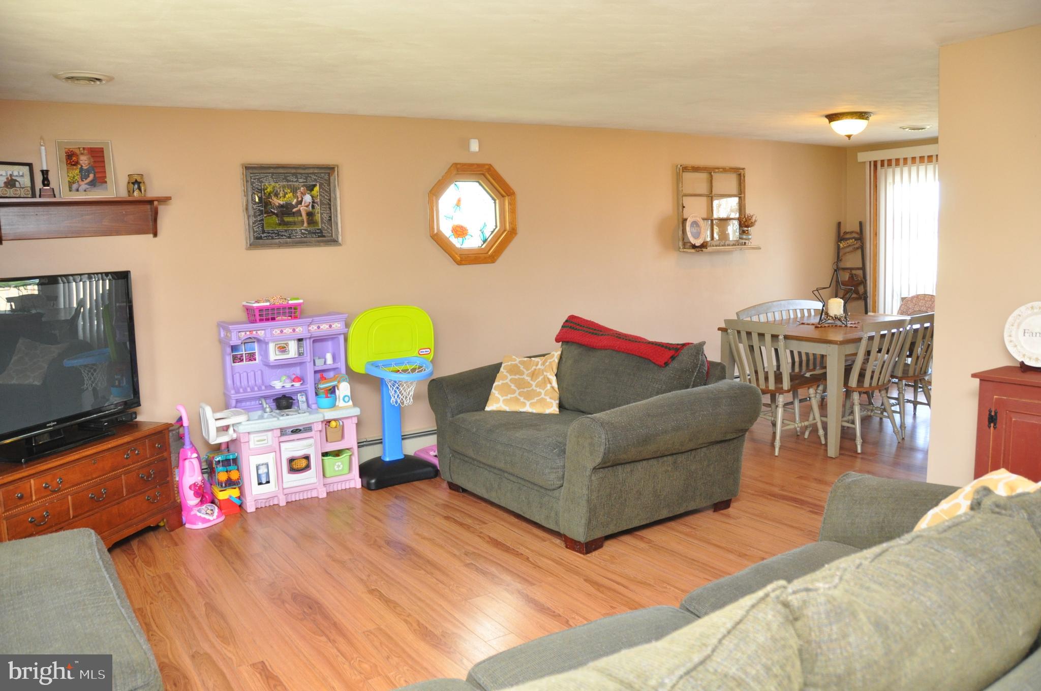 4016 Brownton Road Felton, PA 17322 - Photo 3 of 21