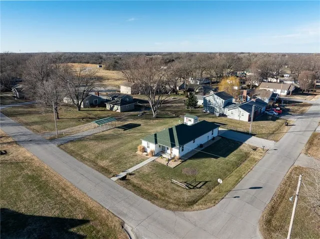 $205,000 | 103 Carlton Street, Frontenac, KS 66763