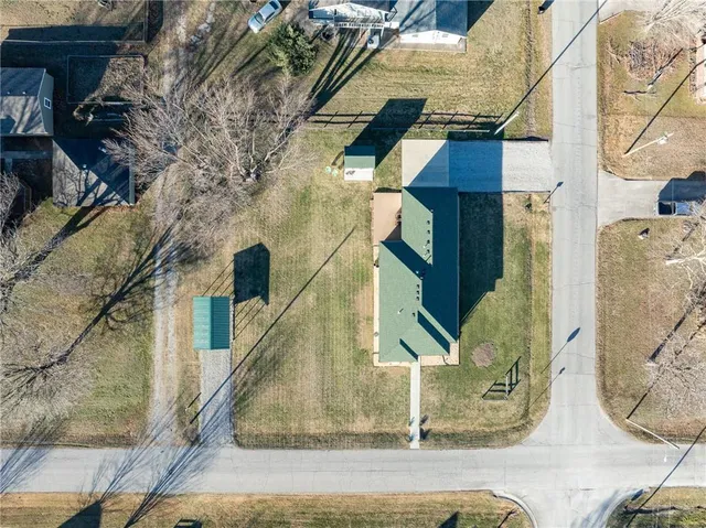 $205,000 | 103 Carlton Street, Frontenac, KS 66763