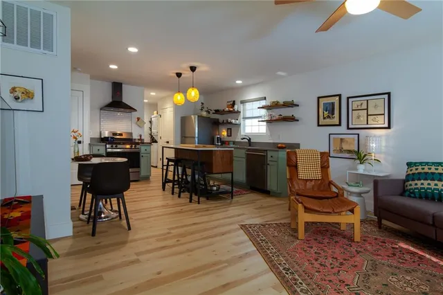 $205,000 | 103 Carlton Street, Frontenac, KS 66763