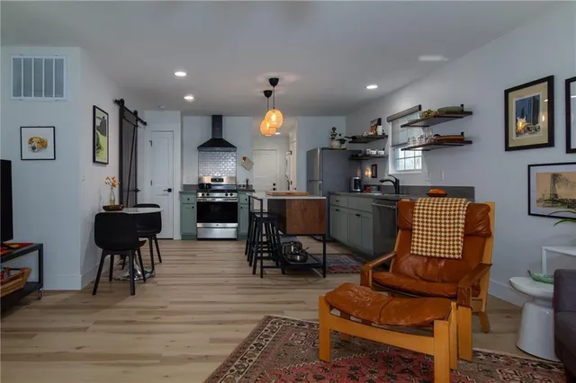 $205,000 | 103 Carlton Street, Frontenac, KS 66763