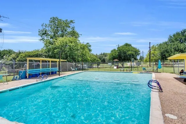 $1,600 | 5426 Highview Drive, Granbury, TX 76048