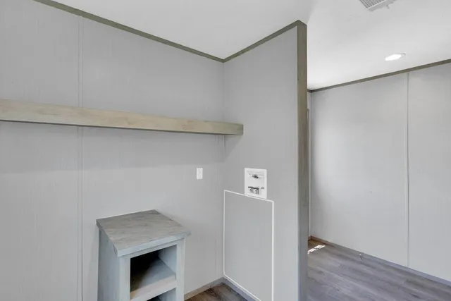 $1,600 | 5426 Highview Drive, Granbury, TX 76048