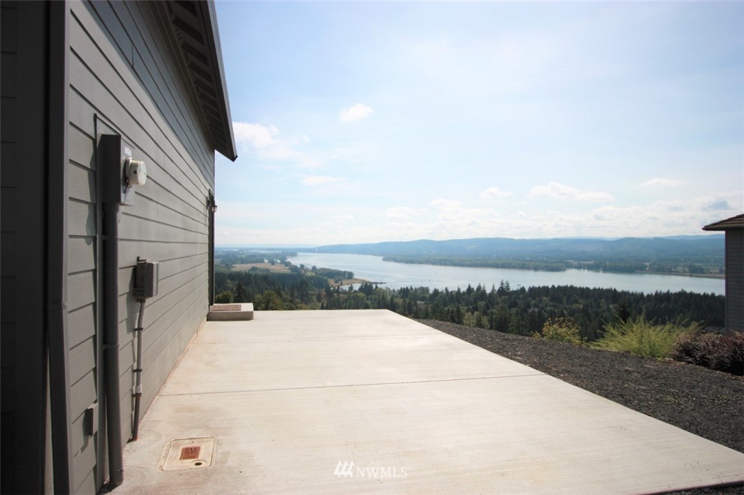 407 Confer Road Kalama, WA 98625 - Photo 3 of 25 Gallery Image 3