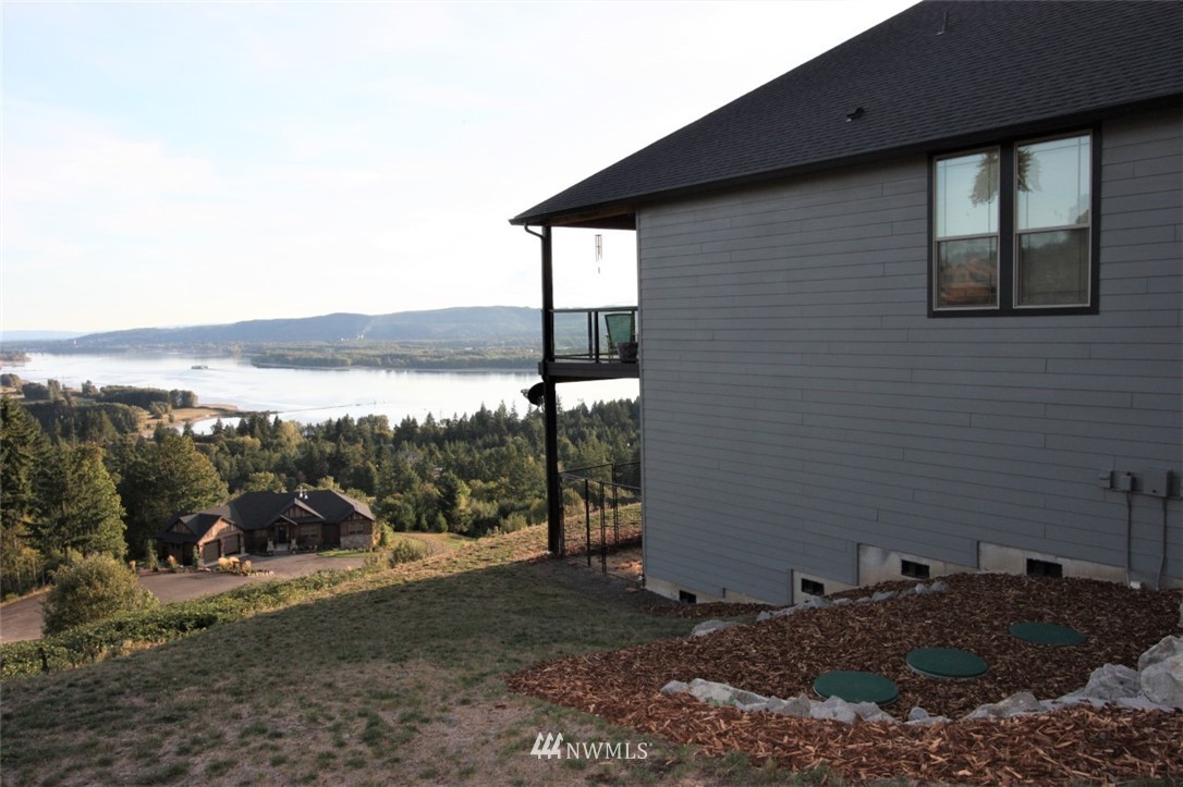 407 Confer Road Kalama, WA 98625 - Photo 4 of 25 Gallery Image 4