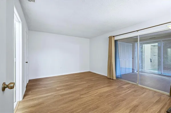 $1,995 | 4819 Village Gardens Drive, Unit 110, Sarasota, FL 34234