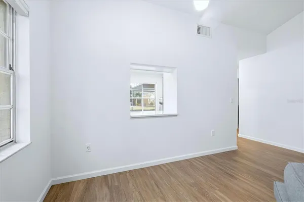 $1,995 | 4819 Village Gardens Drive, Unit 110, Sarasota, FL 34234