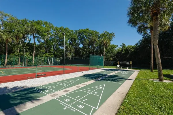 $1,995 | 4819 Village Gardens Drive, Unit 110, Sarasota, FL 34234