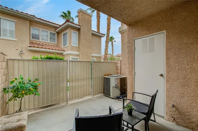 $2,150 | 251 South Green Valley Parkway, Unit 2411, Henderson, NV 89012