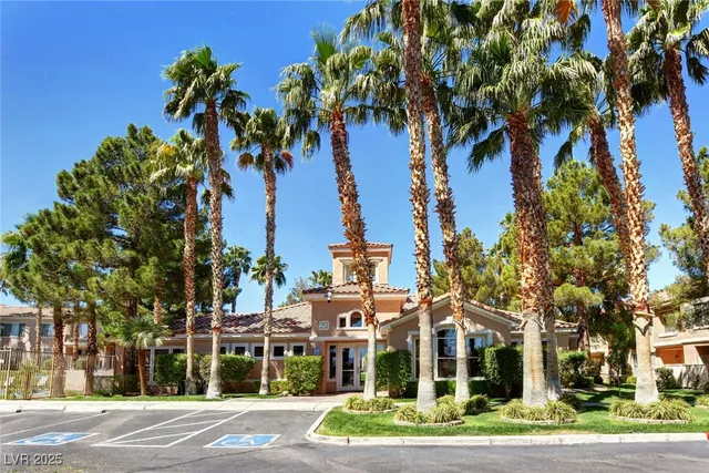 $2,150 | 251 South Green Valley Parkway, Unit 2411, Henderson, NV 89012