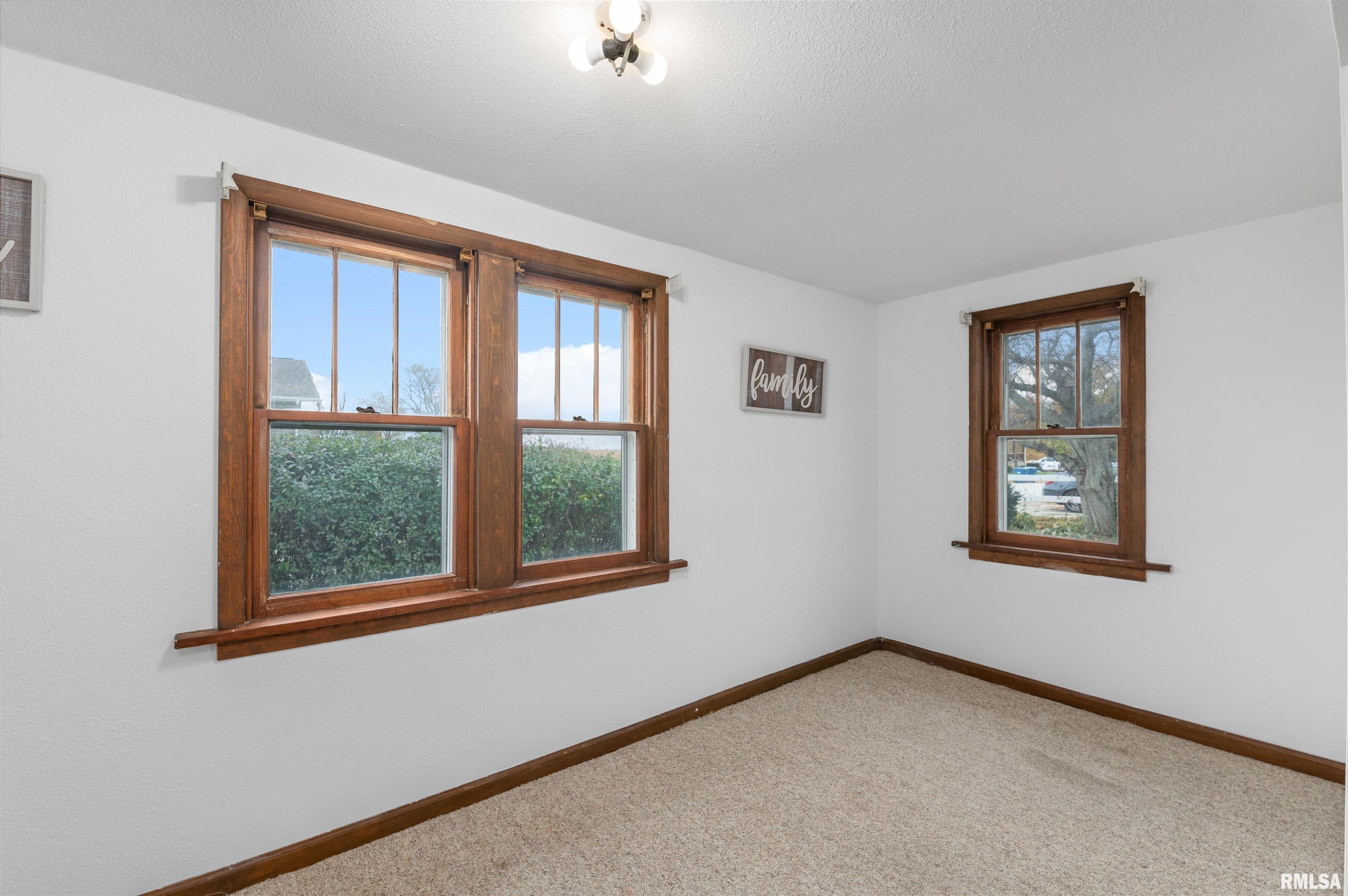 9475 New Liberty Road Walcott, IA 52773 - Photo 17 of 21 Gallery Image 17