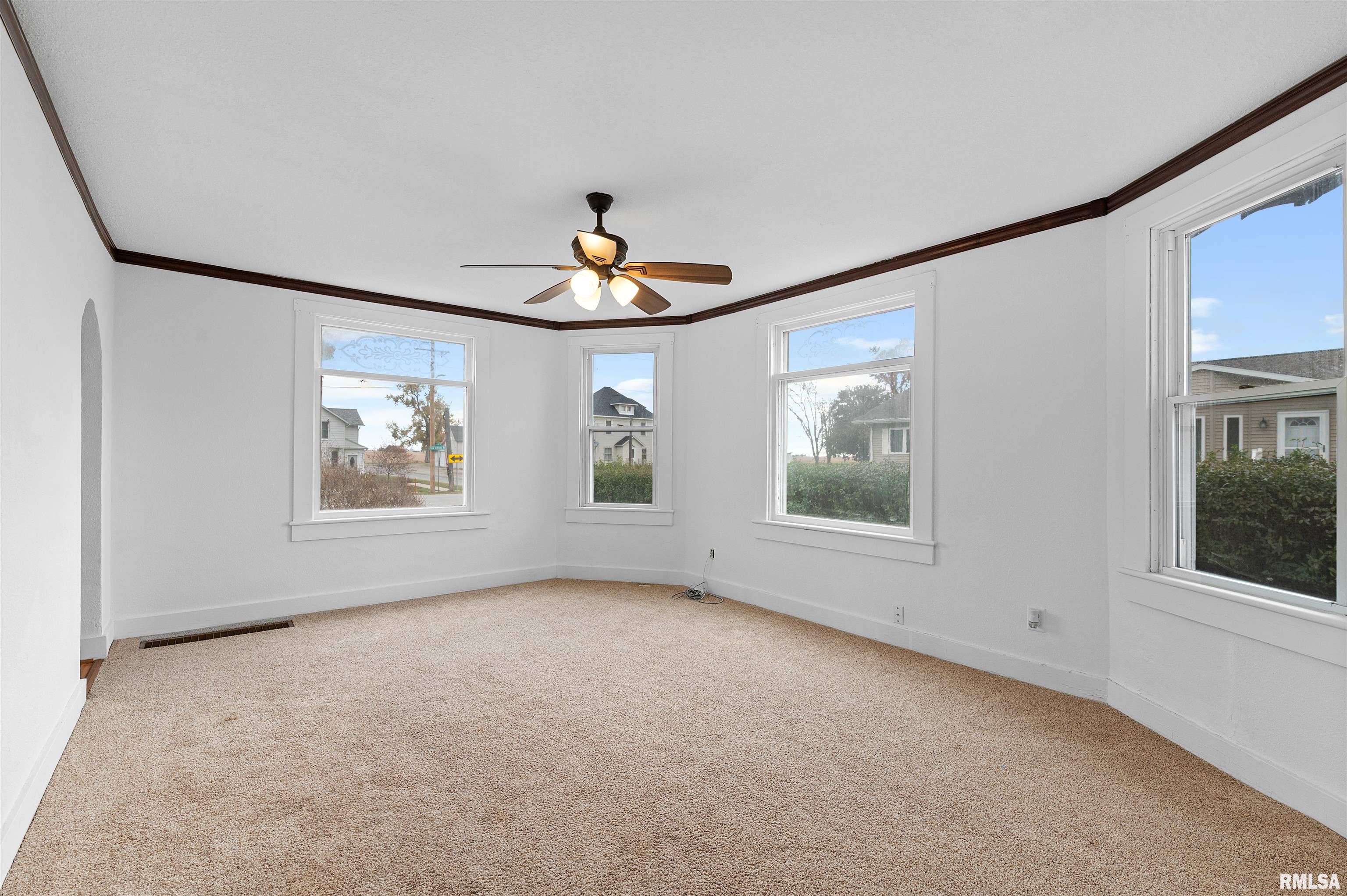 9475 New Liberty Road Walcott, IA 52773 - Photo 4 of 21 Gallery Image 4