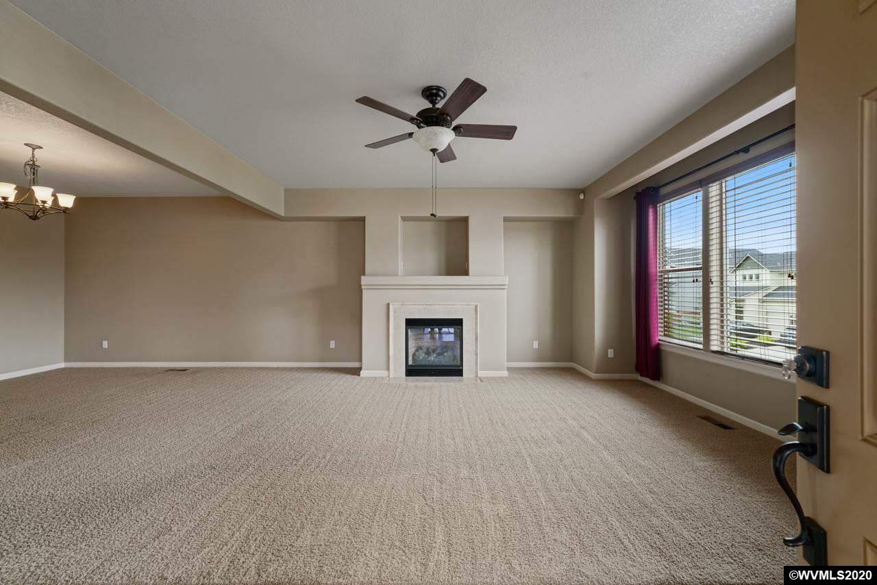 808 Crouchen Street Northwest Salem, OR 97304 - Photo 6 of 37