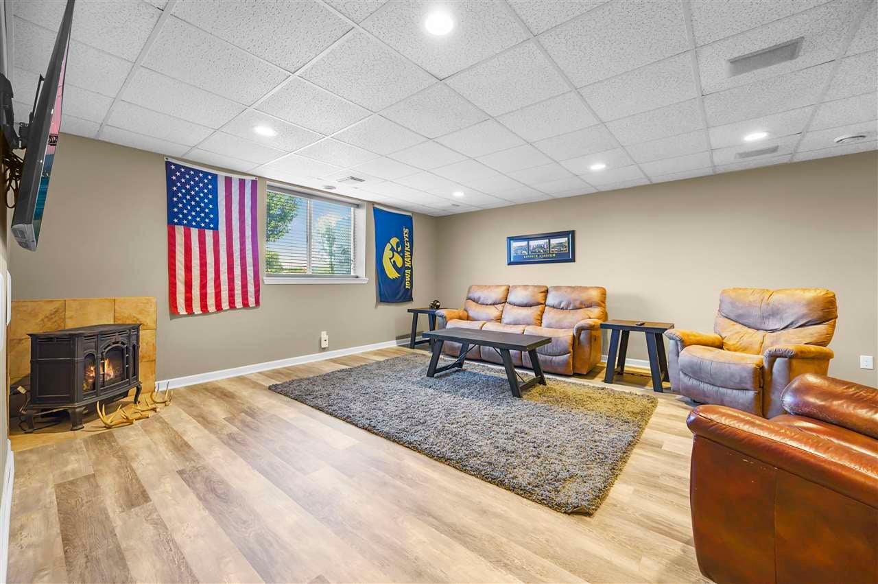 6103 Ridgewood Meadows Lane Northeast Cedar Rapids, IA 52411 - Photo 21 of 33 Gallery Image 21