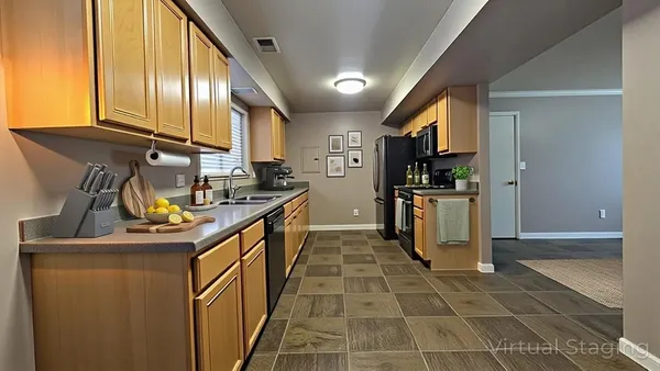 $2,195 | 101 Ashland Avenue, Unit 2N, Evanston, IL 60202