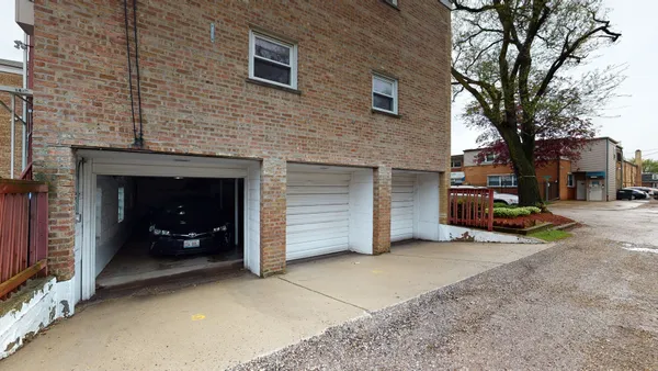 $2,195 | 101 Ashland Avenue, Unit 2N, Evanston, IL 60202