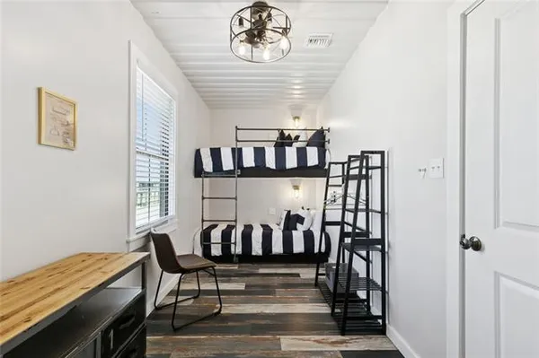 $620,000 | 1729 Yscloskey Highway, St. Bernard, LA 70085