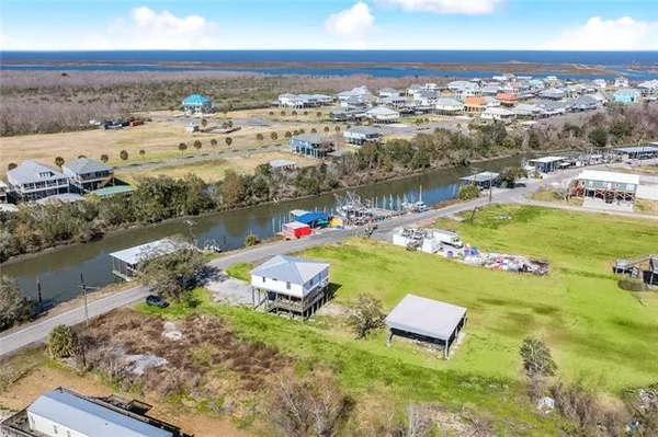 $620,000 | 1729 Yscloskey Highway, St. Bernard, LA 70085