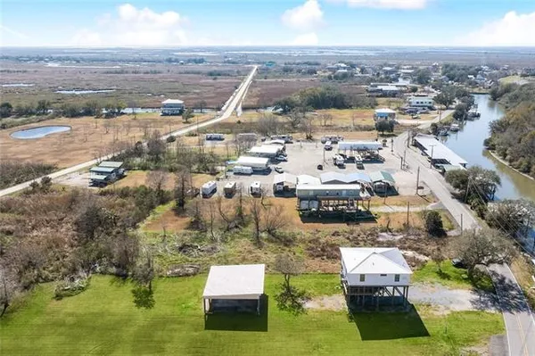 $620,000 | 1729 Yscloskey Highway, St. Bernard, LA 70085