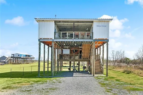 $620,000 | 1729 Yscloskey Highway, St. Bernard, LA 70085