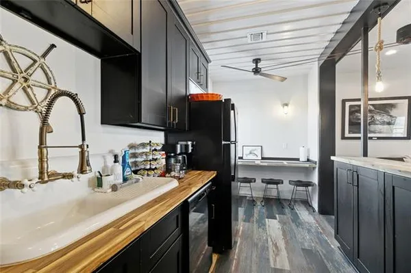 $620,000 | 1729 Yscloskey Highway, St. Bernard, LA 70085