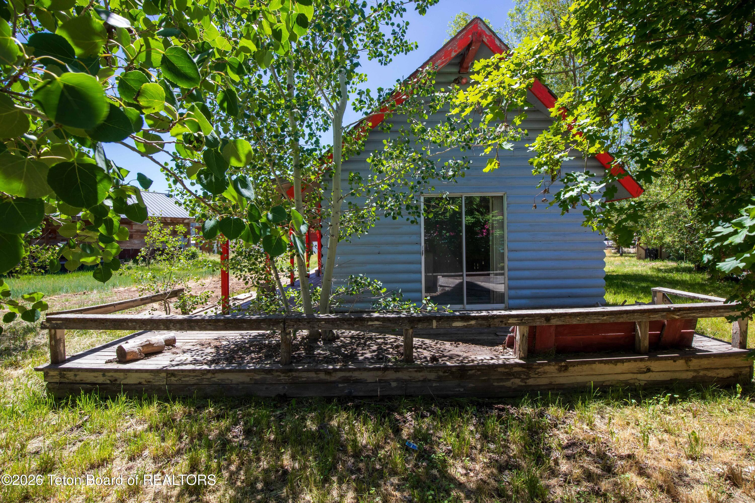 545 East Cottage Lane Alpine, WY 83128 - Photo 7 of 30 545 E Cottage Ln IMG_1434