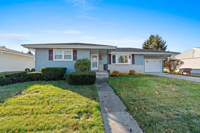 2723 42nd Street, Two Rivers, WI 54241