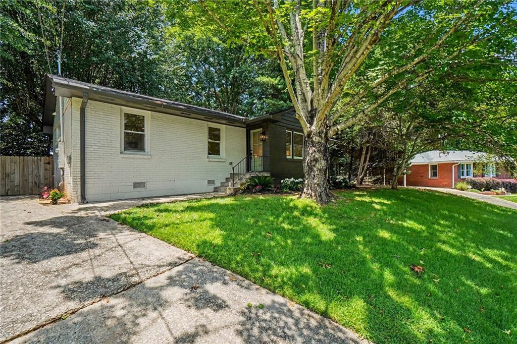 920 Willivee Drive Decatur, GA 30033 - Photo 3 of 26