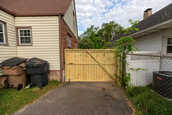 $2,800 | 1308 Riverside Drive, Nashville, TN 37206