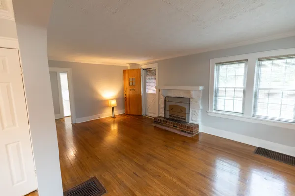 $2,800 | 1308 Riverside Drive, Nashville, TN 37206