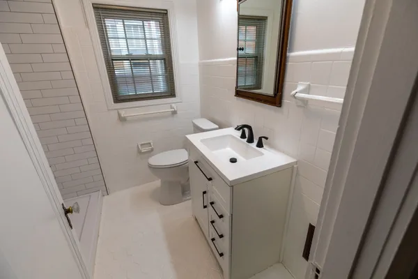 $2,800 | 1308 Riverside Drive, Nashville, TN 37206