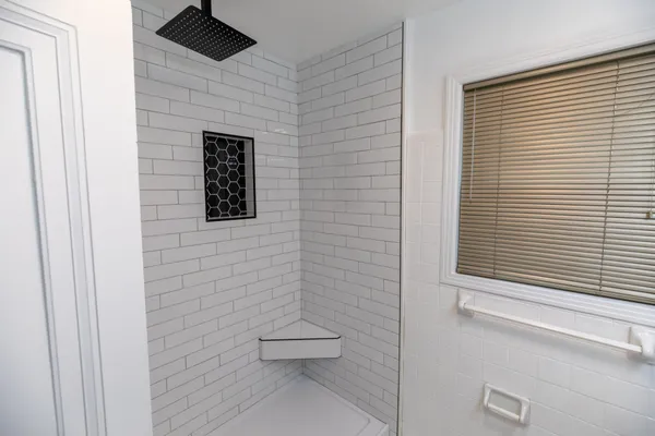 $2,800 | 1308 Riverside Drive, Nashville, TN 37206