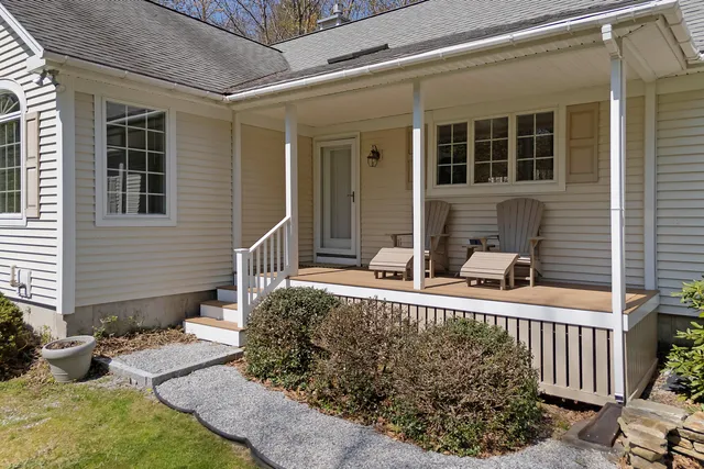 $650,000 | 23 Sunny Acres Lane, Boothbay, ME 04537