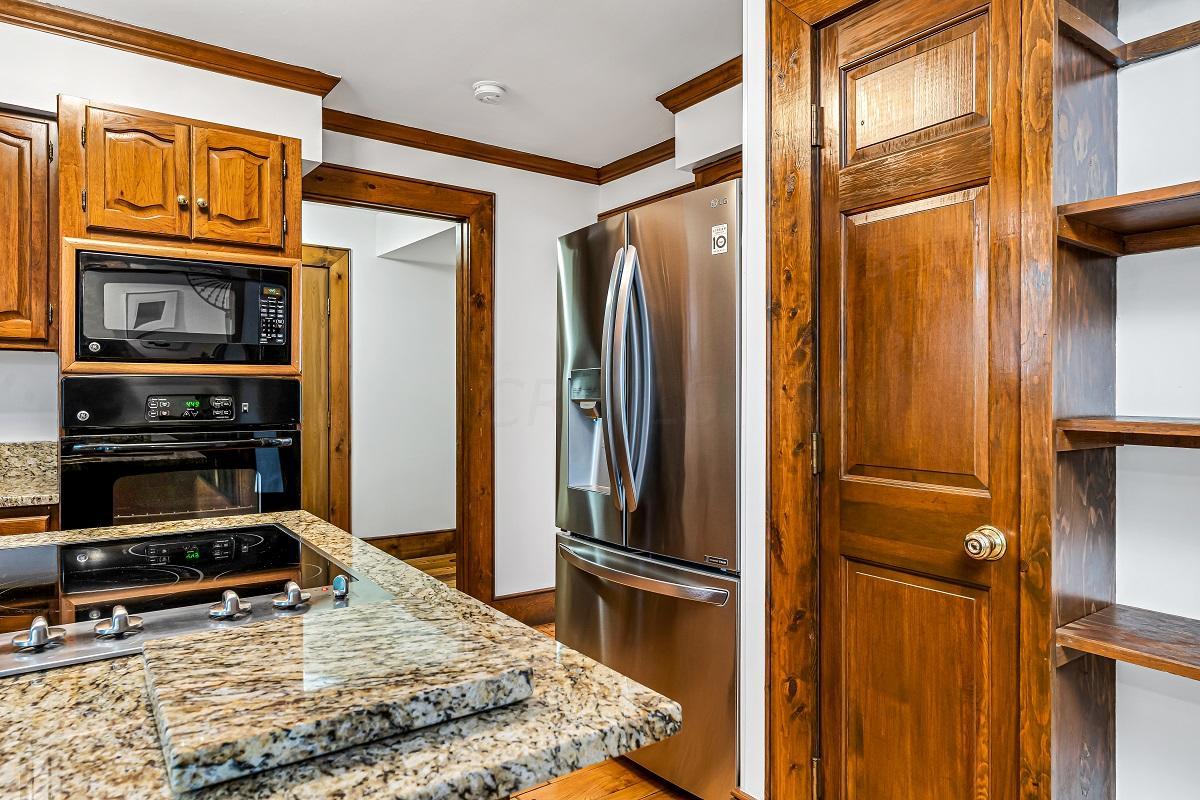 5378 Roscommon Road Dublin, OH 43017 - Photo 12 of 44 Gallery Image 12