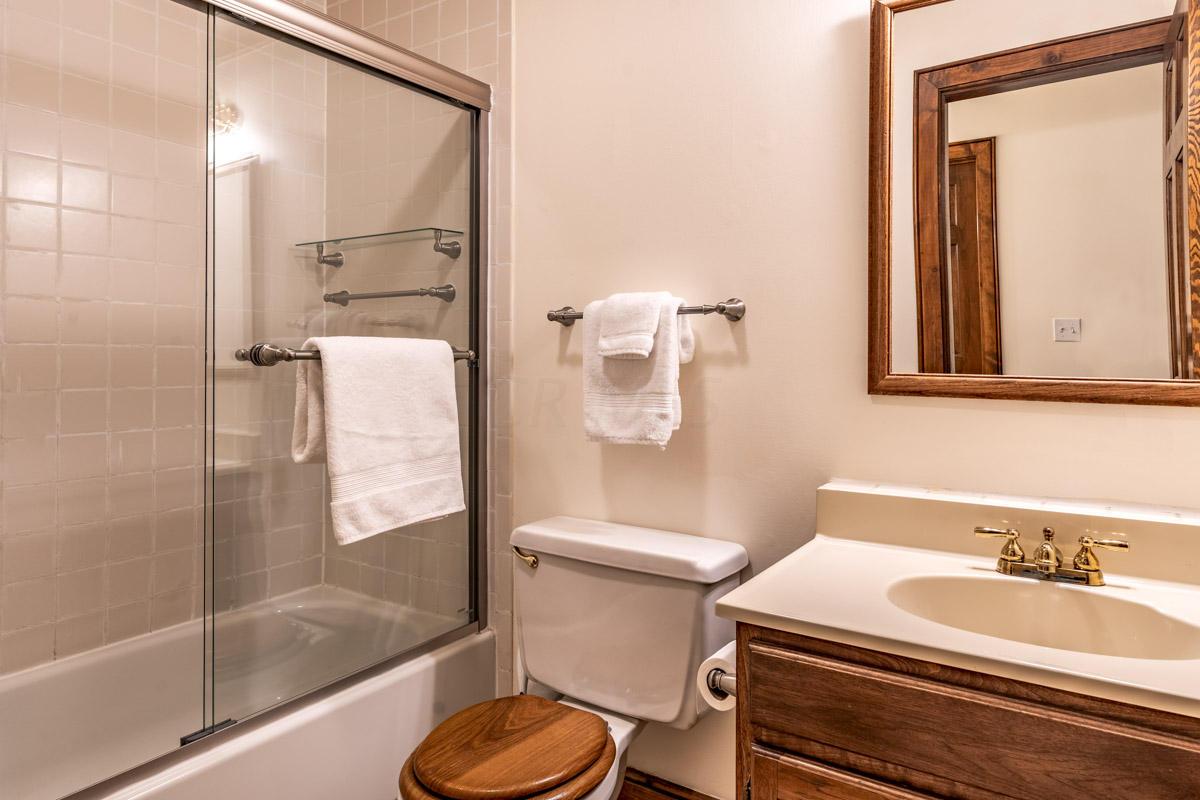 5378 Roscommon Road Dublin, OH 43017 - Photo 32 of 44 Gallery Image 32