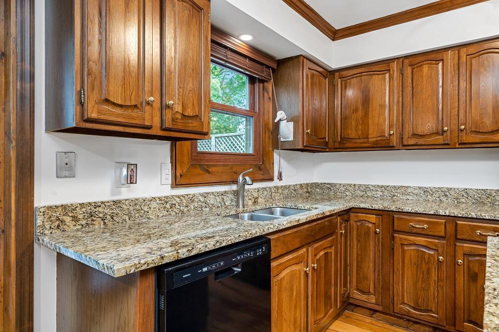 5378 Roscommon Road Dublin, OH 43017 - Photo 9 of 44 Gallery Image 9
