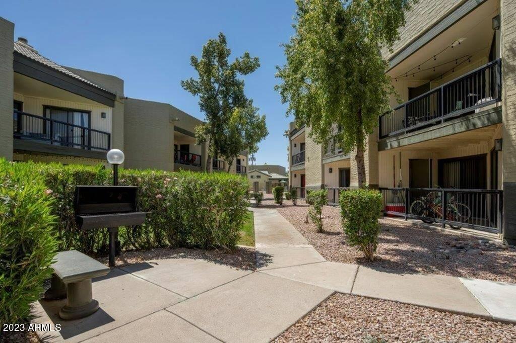 1440 South Val Vista Drive, Unit 2 Mesa, AZ 85204 - Photo 11 of 16 BBQ Grills