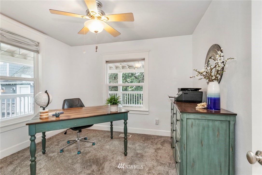 4450 Dyes Inlet Road Northwest Bremerton, WA 98312 - Photo 20 of 40 Gallery Image 20