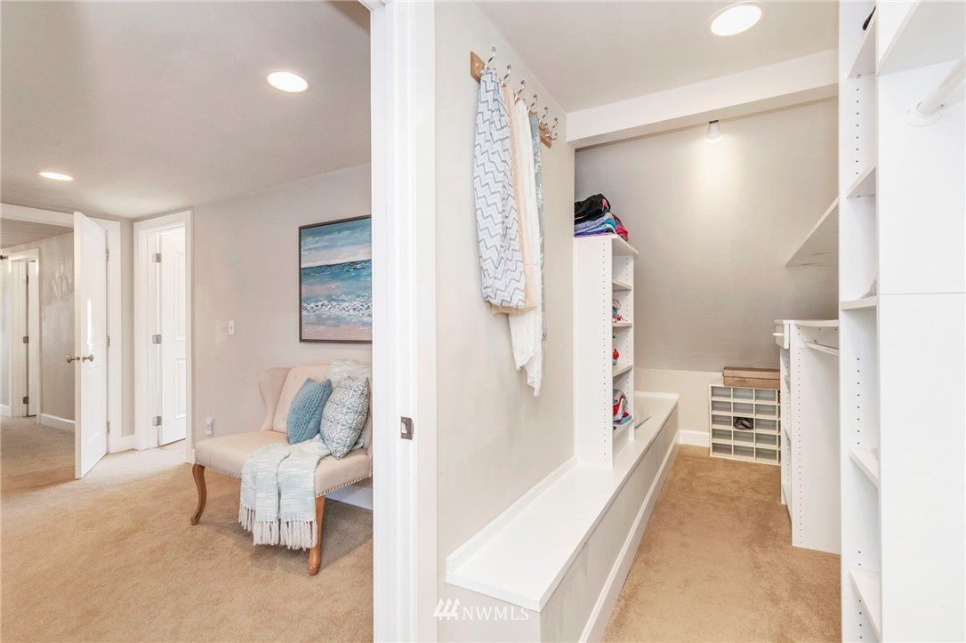 4450 Dyes Inlet Road Northwest Bremerton, WA 98312 - Photo 22 of 40 Gallery Image 22