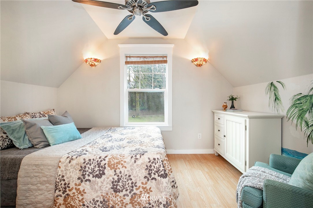 4450 Dyes Inlet Road Northwest Bremerton, WA 98312 - Photo 38 of 40 Gallery Image 38