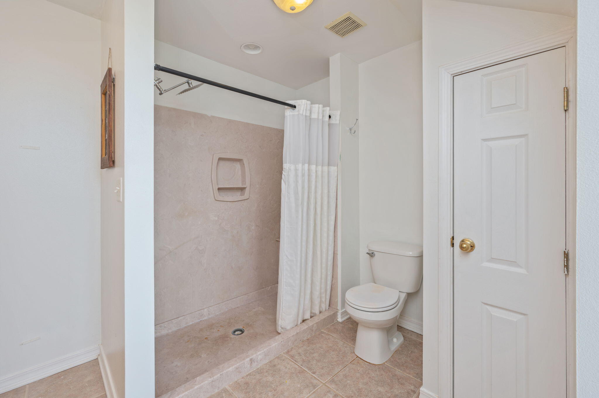 6064 Buckward Road Baker, FL 32531 - Photo 24 of 29 Mster Bath