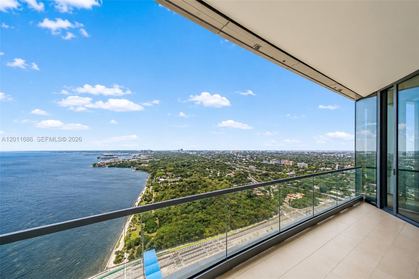 175 Southeast 25th Road, Unit 3303 Miami, FL 33129 - Photo 18 of 27