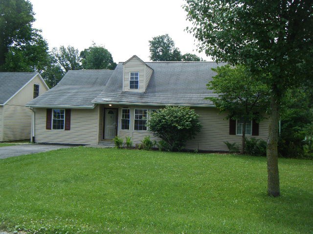 5027 Ridgelane Drive Fort Wayne, IN 46804 - Photo 1 of 13 Gallery Image 1
