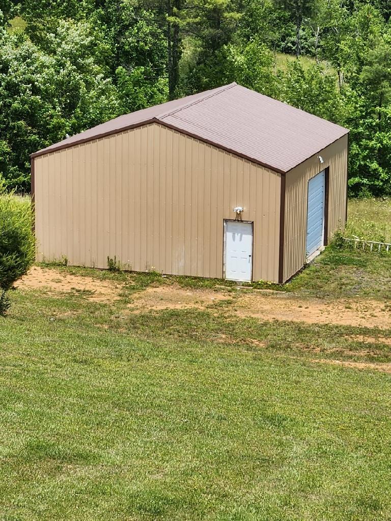 656 Kanawha Ridge Road Dugspur, VA 24325 - Photo 9 of 20 Gallery Image 9